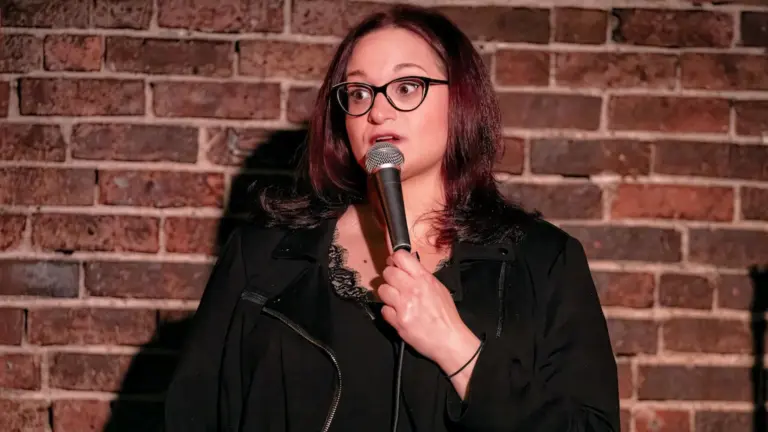 The Dark Queen Netflix Special Review