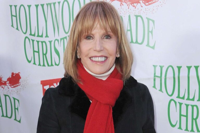 Leslie Charleson